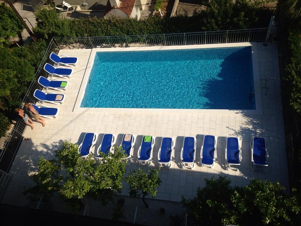 Hotel Bavaria Trogir Donji Seget Eksteriør billede
