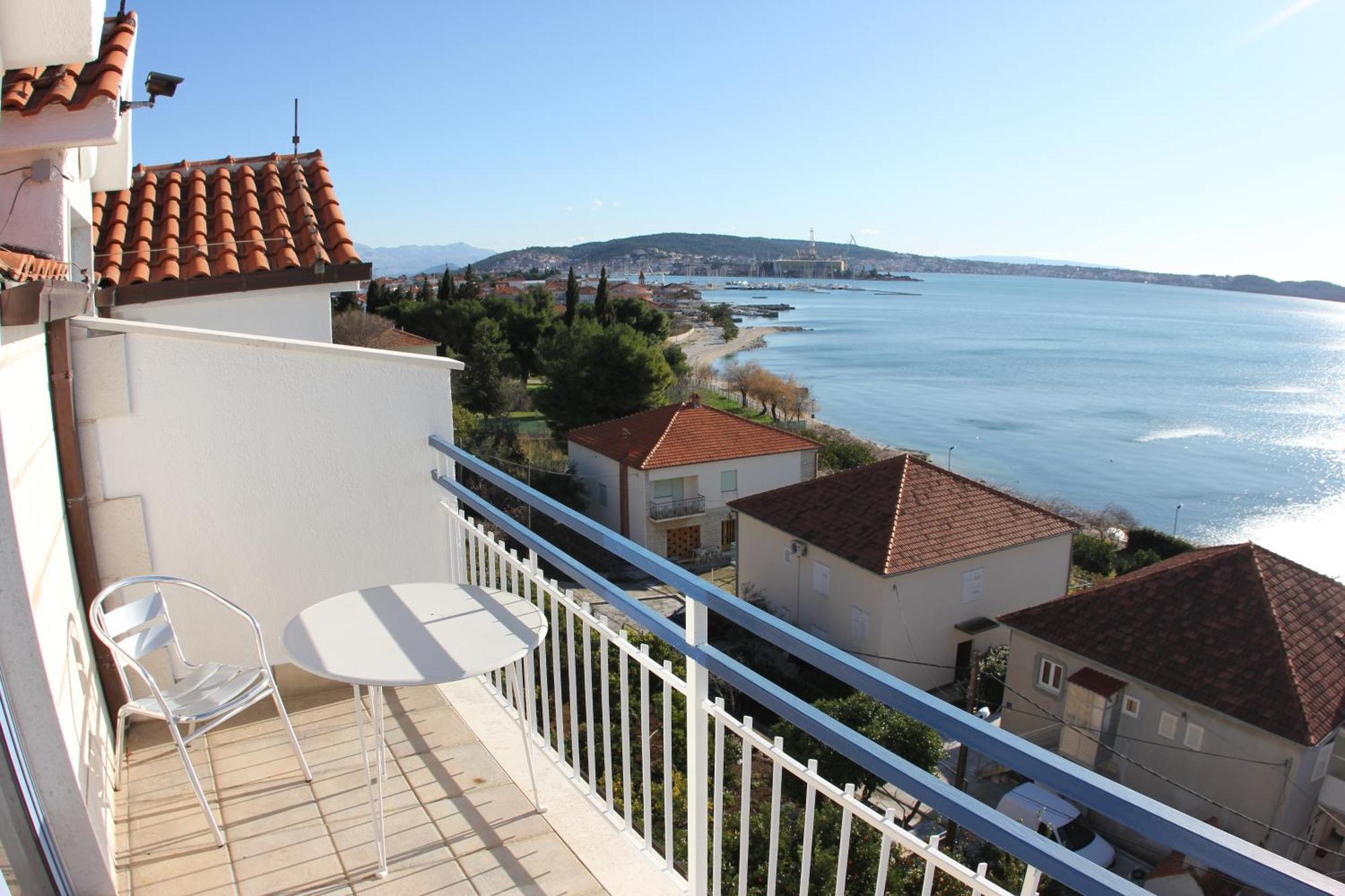 Hotel Bavaria Trogir Donji Seget Eksteriør billede