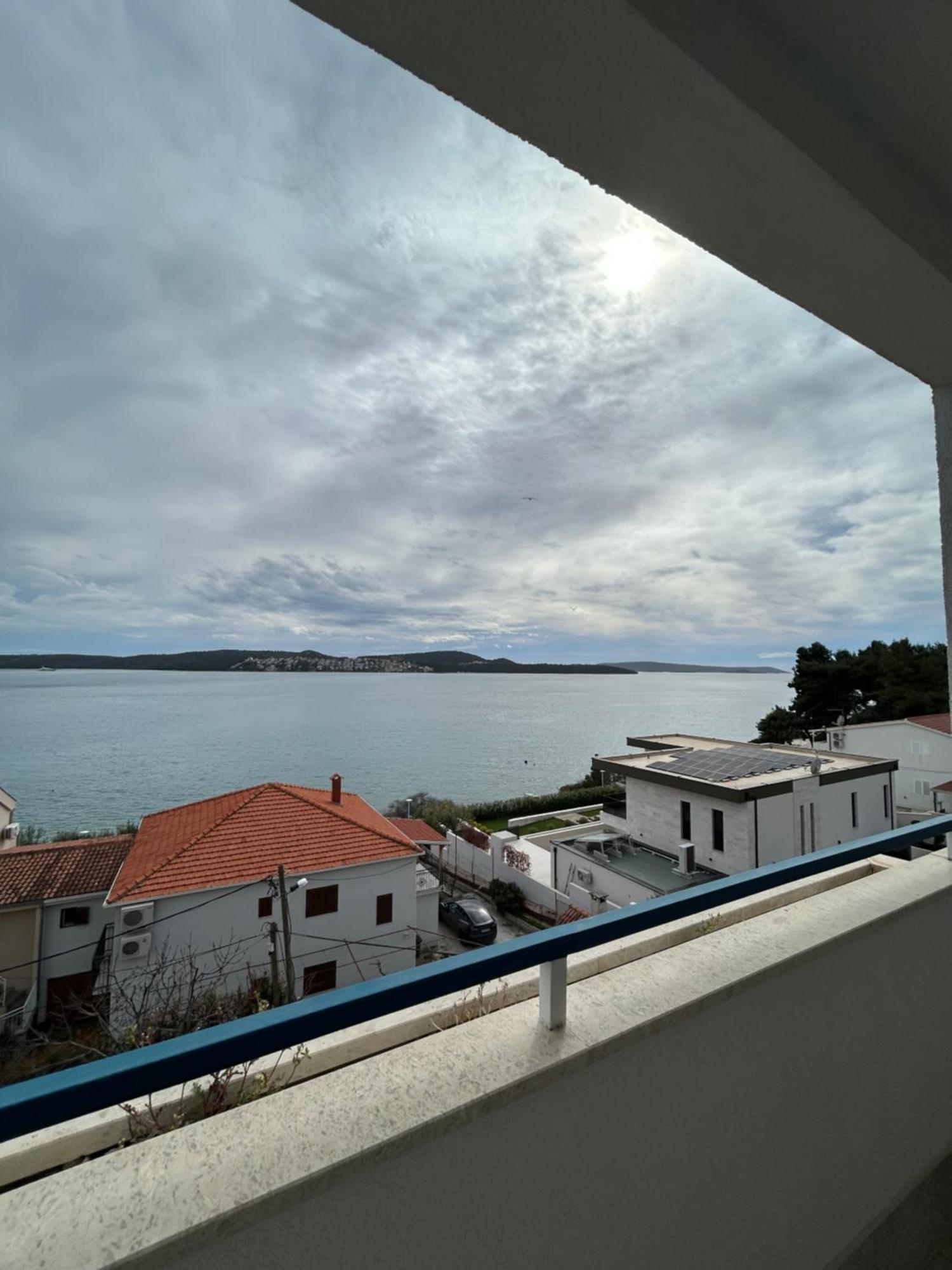 Hotel Bavaria Trogir Donji Seget Eksteriør billede