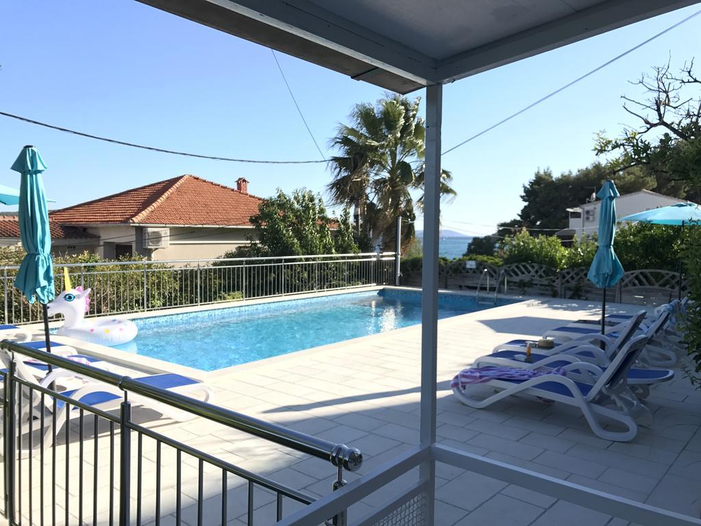 Hotel Bavaria Trogir Donji Seget Eksteriør billede
