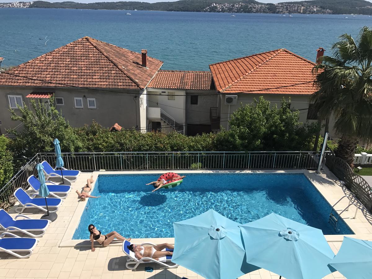 Hotel Bavaria Trogir Donji Seget Eksteriør billede