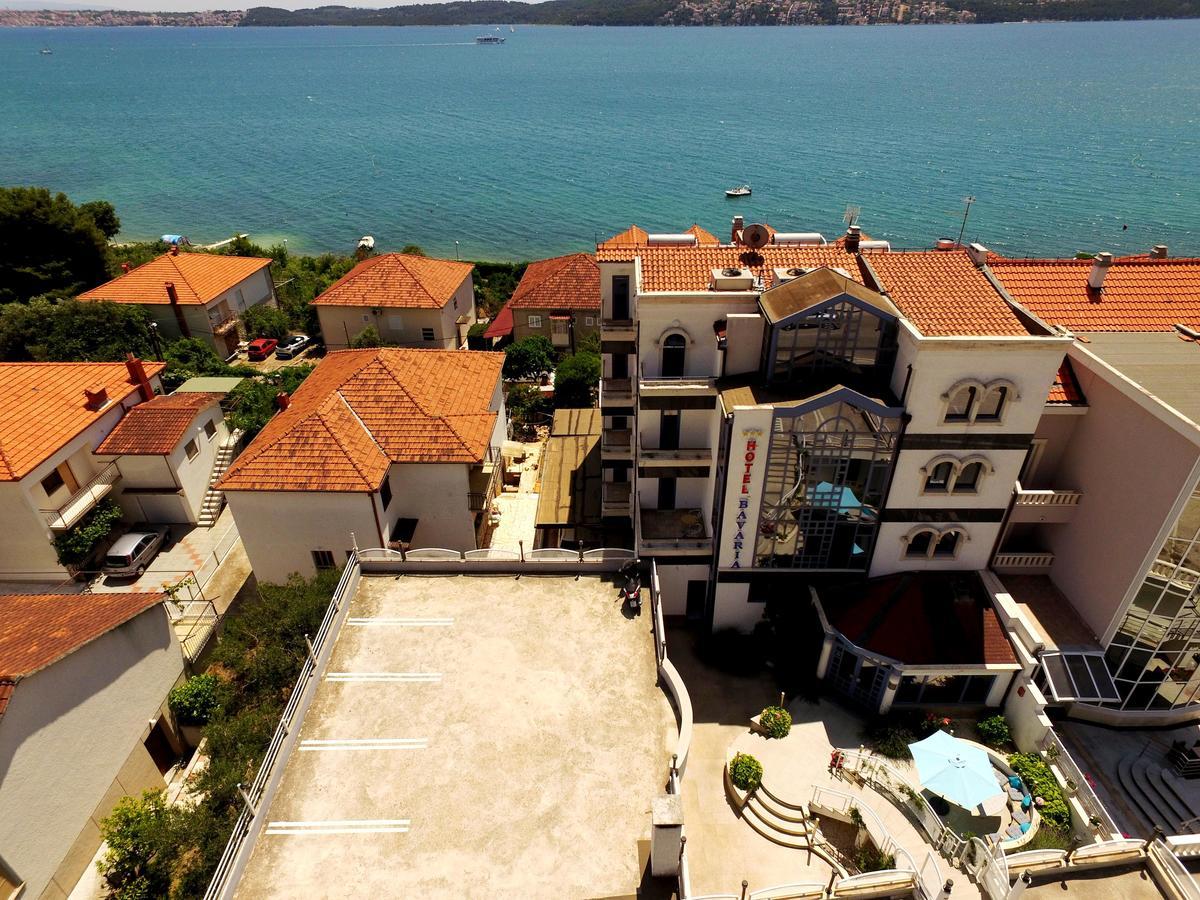 Hotel Bavaria Trogir Donji Seget Eksteriør billede