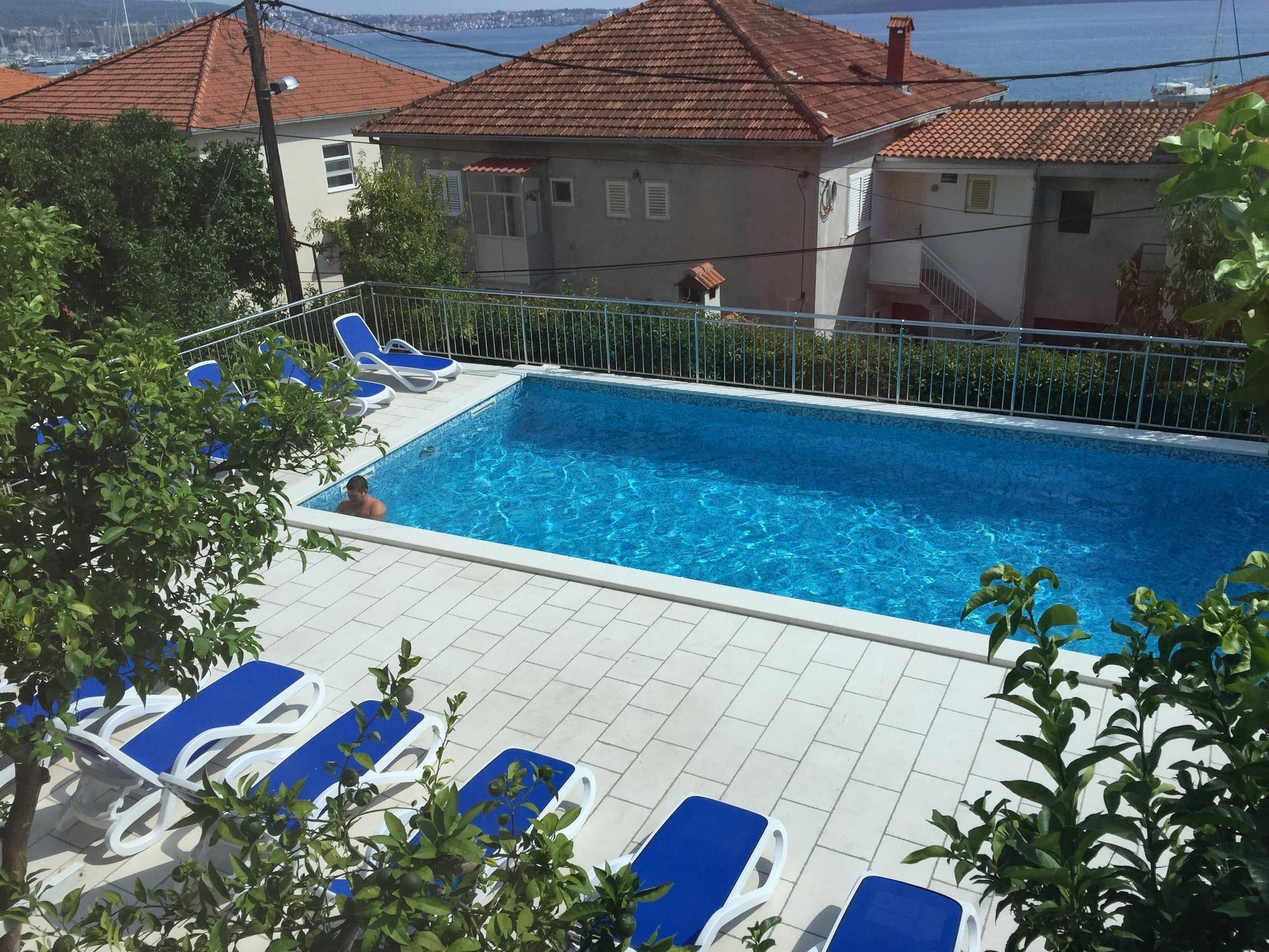 Hotel Bavaria Trogir Donji Seget Eksteriør billede