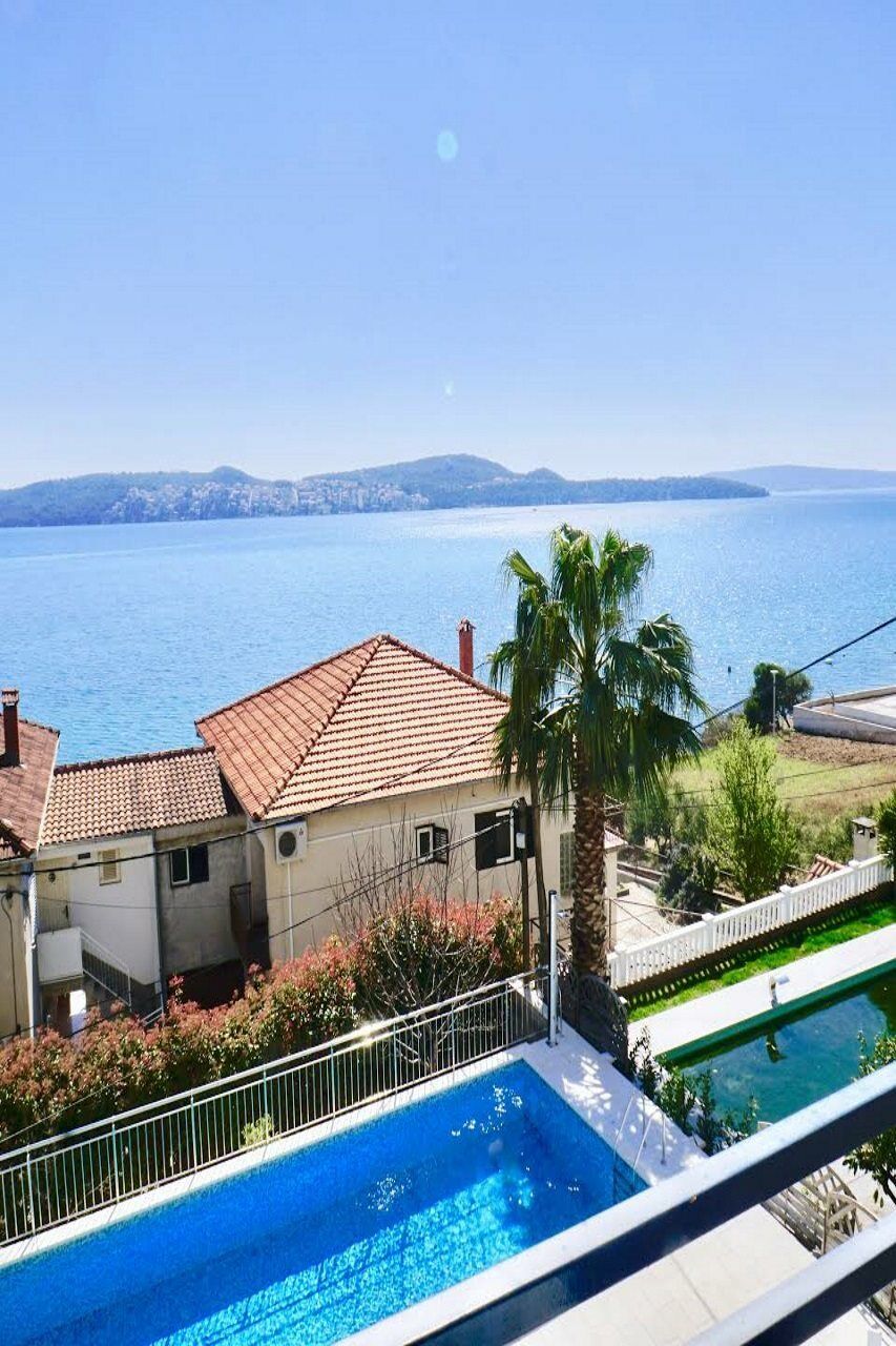 Hotel Bavaria Trogir Donji Seget Eksteriør billede